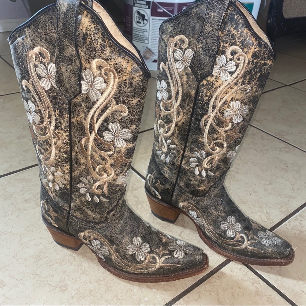 LAST CHANCE Cowgirl boots
